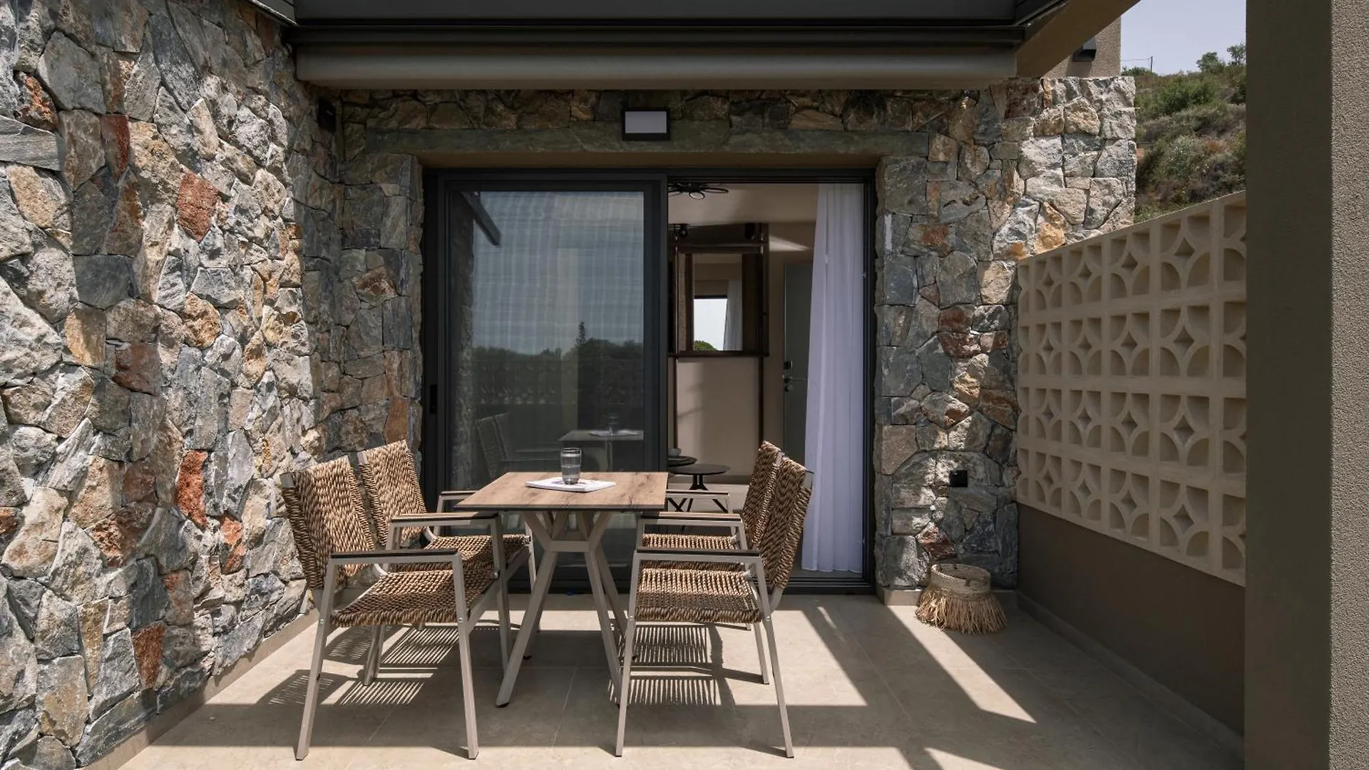 Pournari Mountain Rooms Toroni